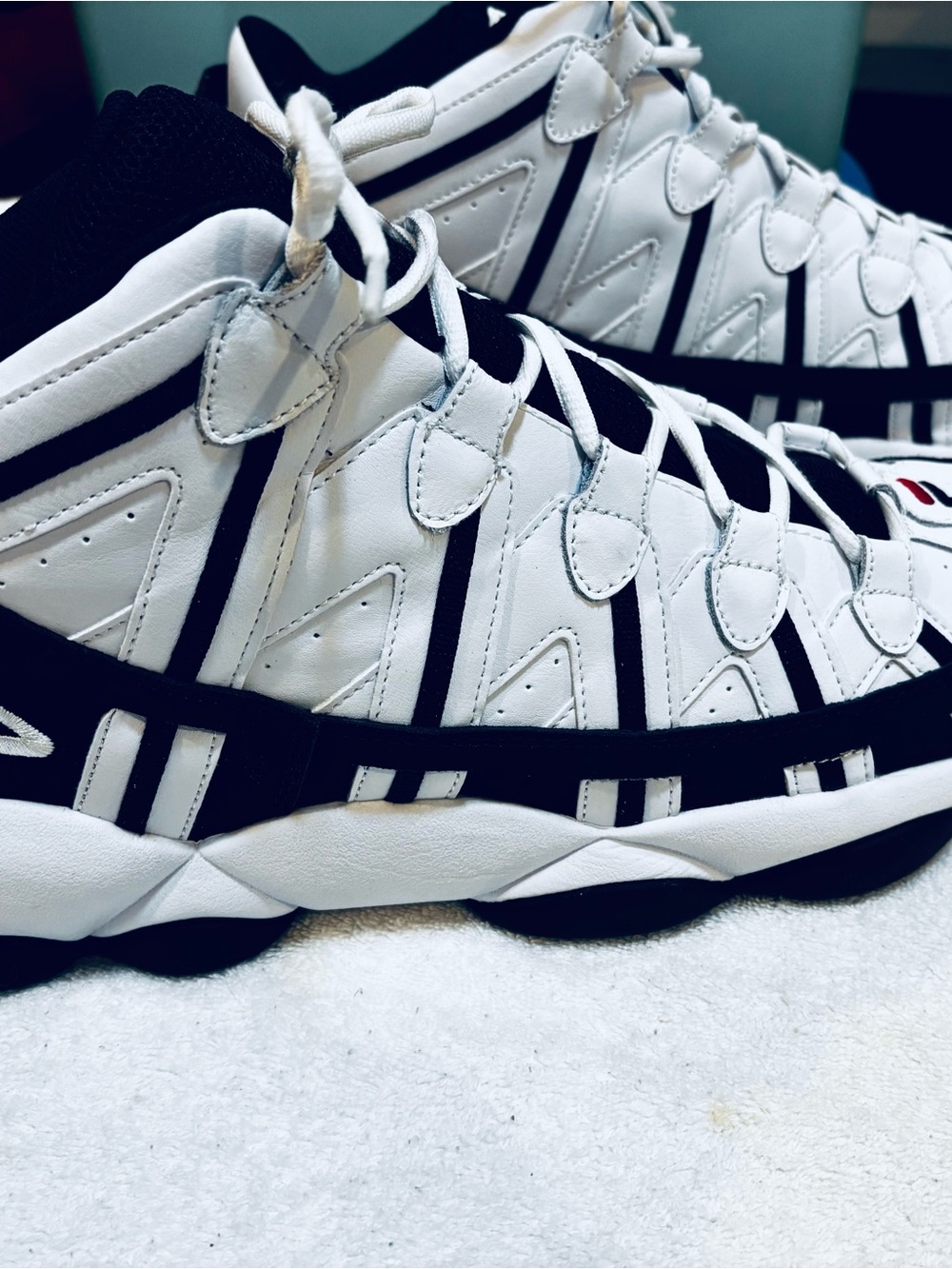 Brand New Sneakers By FILA - Size 16 - Box 85 - Picture 5 of 8